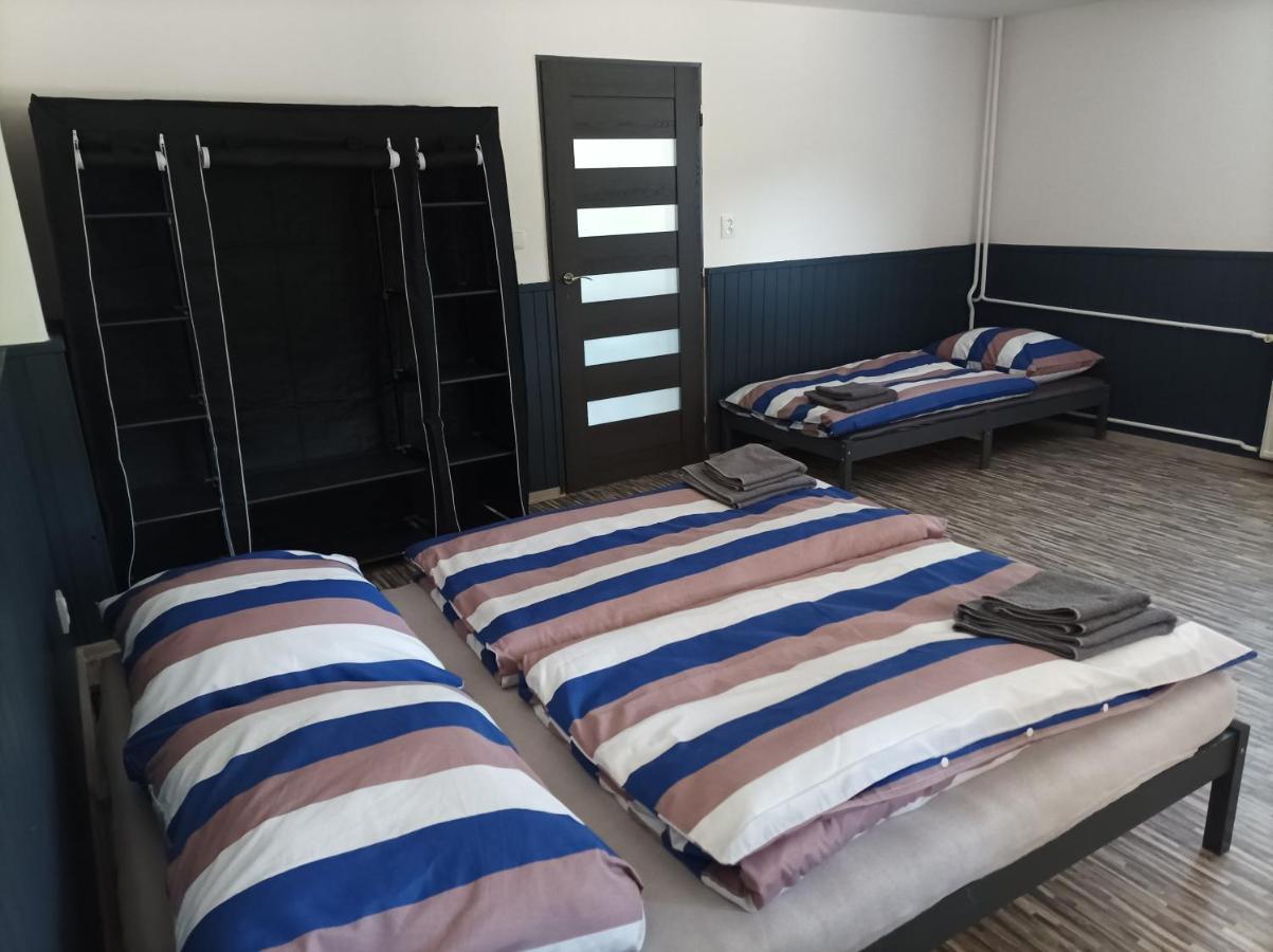 Vesele Apartment *